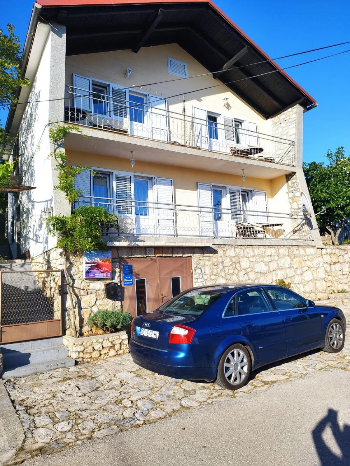 Apartmans Martha Karlobag Exterior photo
